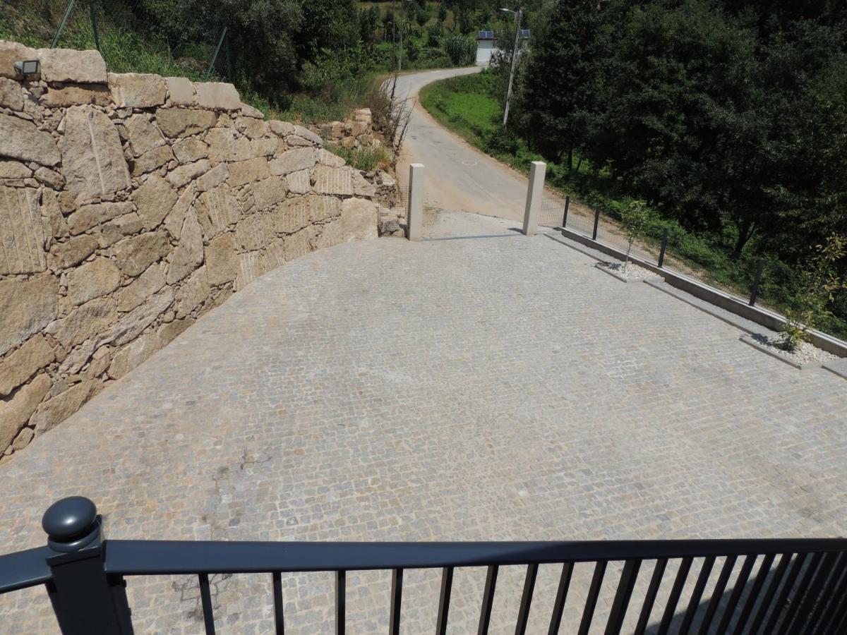 A Muralha Da Junqueira Amarante Buitenkant foto